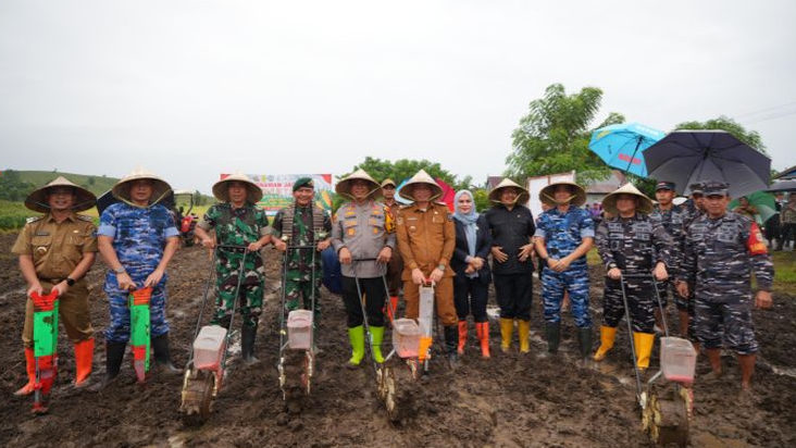Ada Lahan Potensial 200 Ribu Hektare di Sulsel, Pemprov Gandeng Polda Tanam Jagung