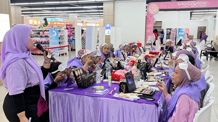 CitraCosmetic & Avione Gelas Kelas Kecantikan, Ajak Masyarakat Makassar Ciptakan Makeup yang Flawless