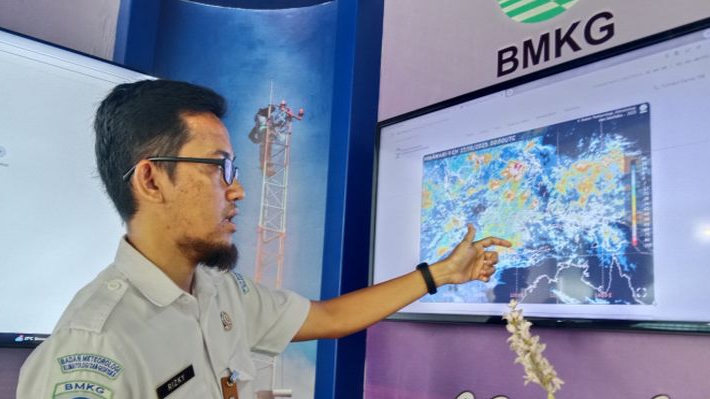 BMKG Wilayah IV Makassar Ungkap Fenomena MJO Penyabab Hujan Deras di Sulsel, Apa Itu?