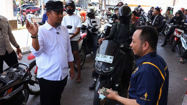 Bukan karena Kuota Habis, Ini Penyebab Antrean BBM di Sulsel Menurut Gubernur Andi Sudirman Sulaiman