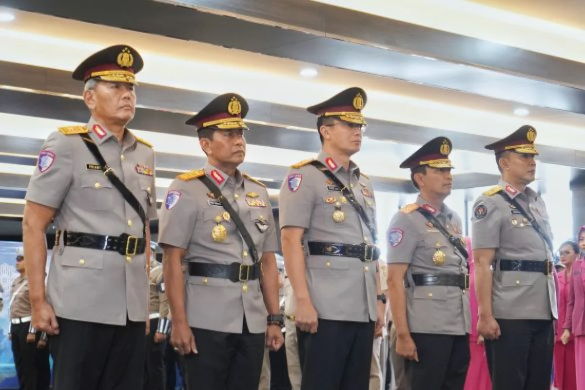 Kakorlantas Polri Brigjen Aries Syahbudin memimpin sertijab tiga direktur Korlantas Polri