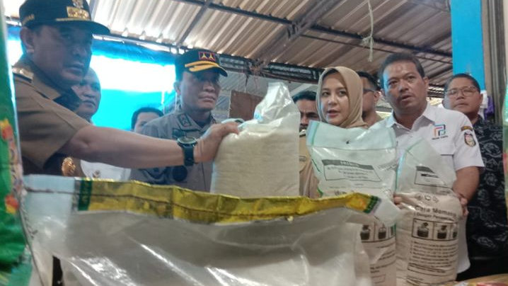 Terbaru, Permintaan Daging di Pasar Pabaengbaeng Makassar Menurun, Harga Beras Masih Melonjak