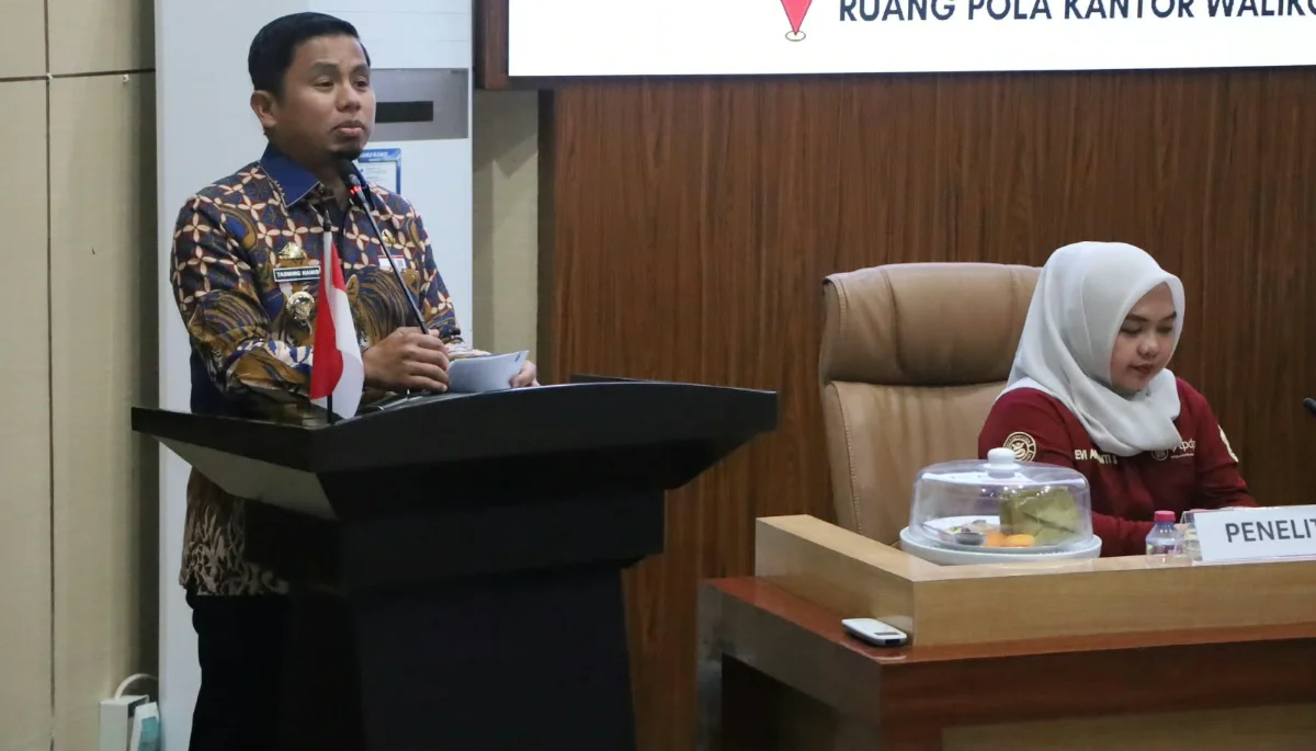 Tasming Hamid Apresiasi Inovasi Unhas Olah Limbah Pertanian Jadi Material Konstruksi