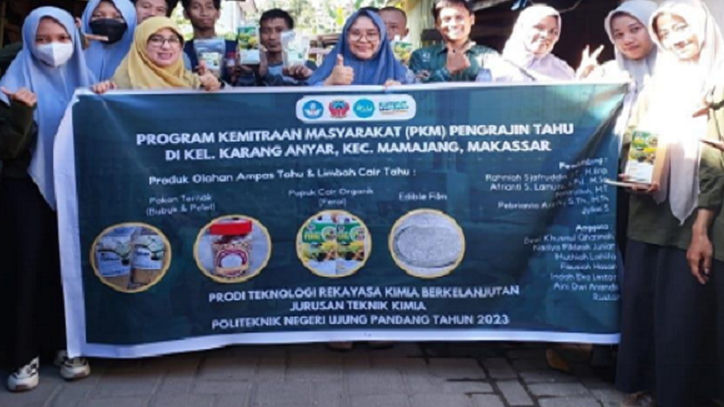 Dosen dan Mahasiswa PNUP Dampingi Pengrajin Tahu Dalam Pengolahan Limbah Industri Jadi Pupuk Cair