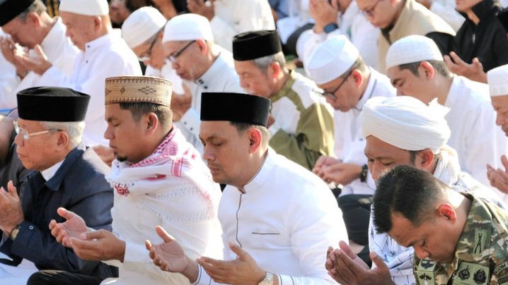 Ribuan Warga Parepare Gelar Shalat Istisqa, Wali Kota Ajak Perbanyak Istigfar dan Muhasabah