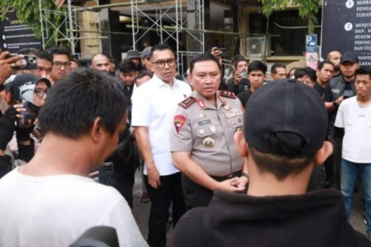 Kapolda Sulsel memaparkan pengungkapan dua kasus dugaan TPPO terhadap delapan calon pekerja migran Indonesia di Mapolda Sulsel