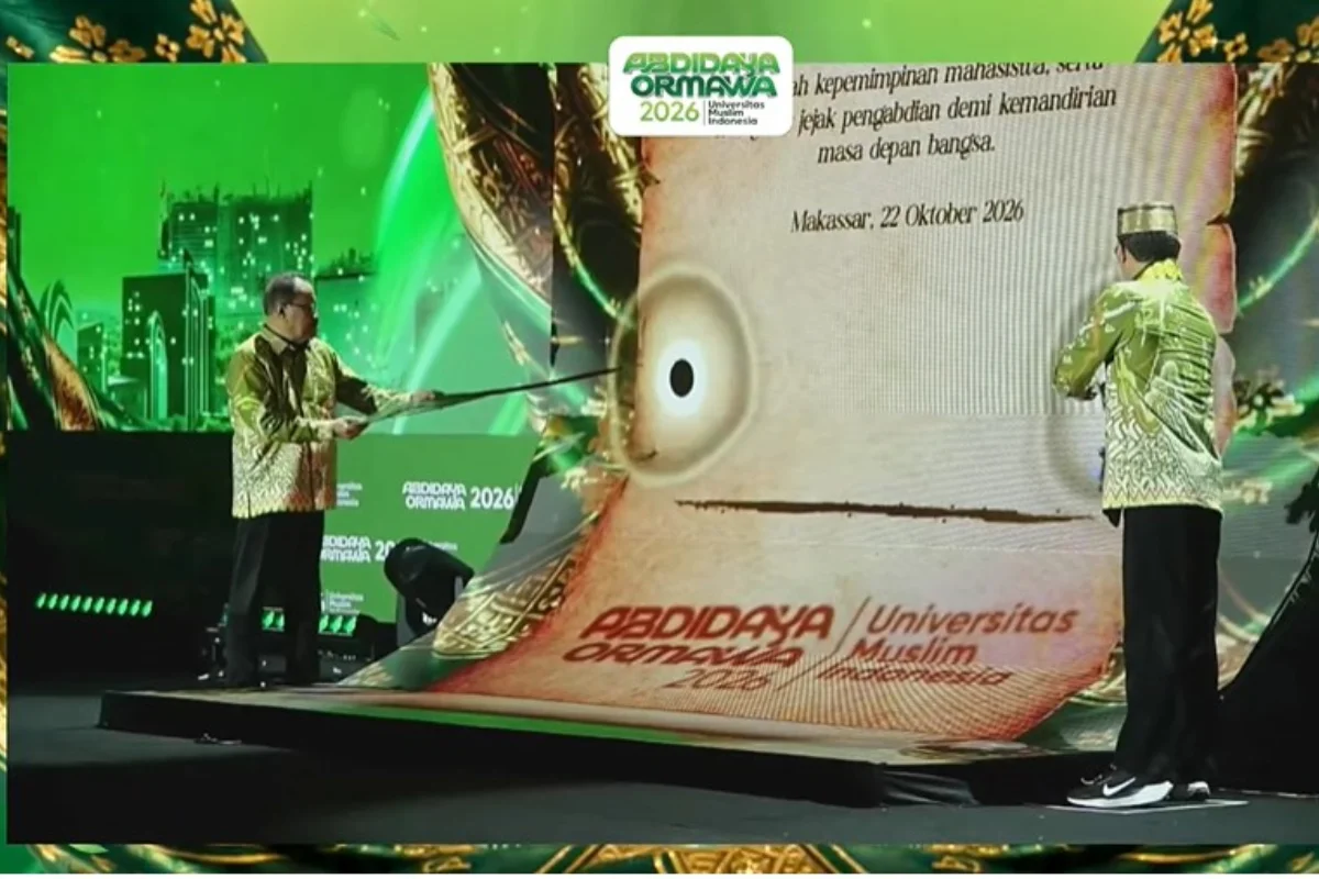 Pembukaan Anugerah Abdidaya Ormawa 2026 di GOR UMI Makassar