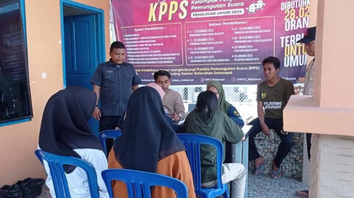 Perempuan Dominasi Daftar Calon Anggota KPPS Hari Pertama pada 14 Kecamatan di Kota Makassar