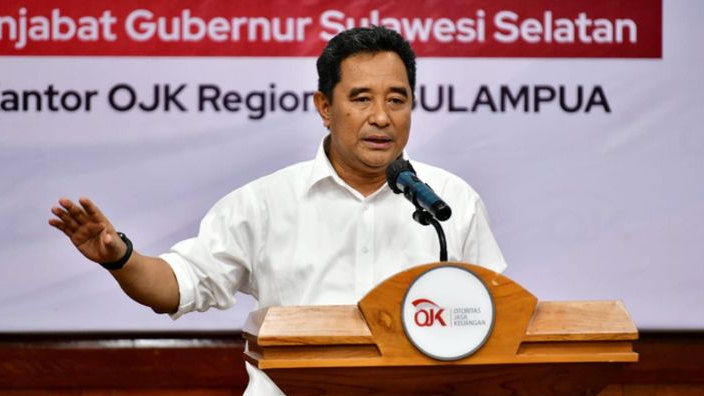 Pj Gubernur Sulsel Bahtiar Baharuddin Shalat Idul Fitri 2024 di Masjid Kubah 99 Asmaul Husna, Khatib Ketua MUI Sulsel