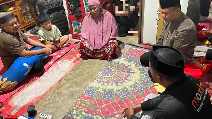 Kisah Ibu Helmi Viral di CPI, Kini Dapat Perhatian Gubernur Sulsel