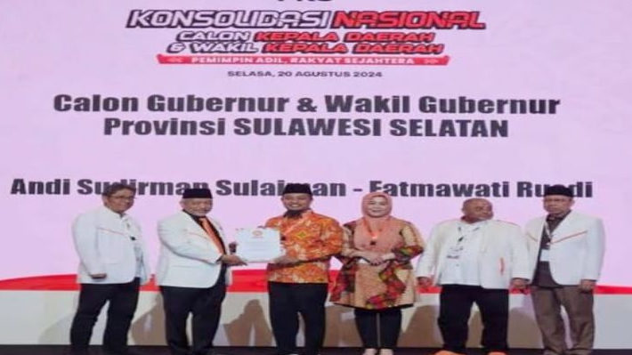 Pasangan Andi Sudirman Sulaiman dan Fatmawati Terima B1 KWK PKS untuk Pilgub Sulsel