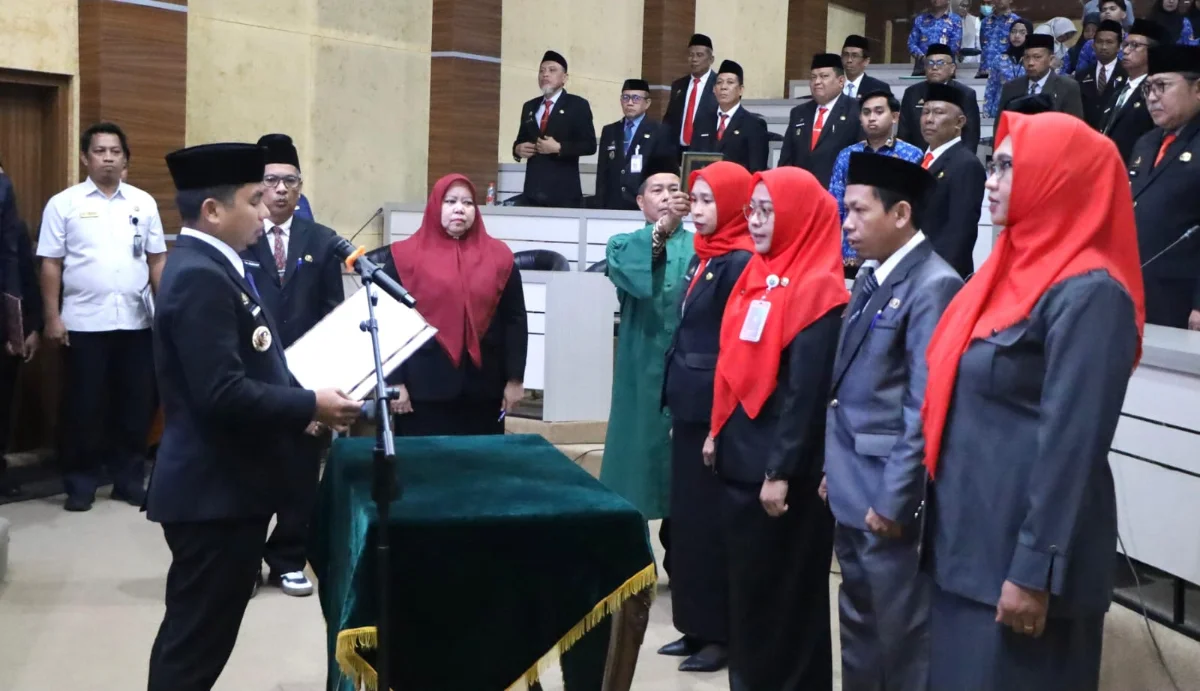 Tasming Hamid melantik pejabat administrator Pemkot Parepare