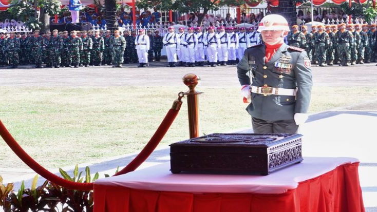 Sosok Heraldo Tabasonda, Jebolan Akmil 2005 Sebagai Komandan Upacara HUT ke 79 RI tingkat Sulawesi Selatan