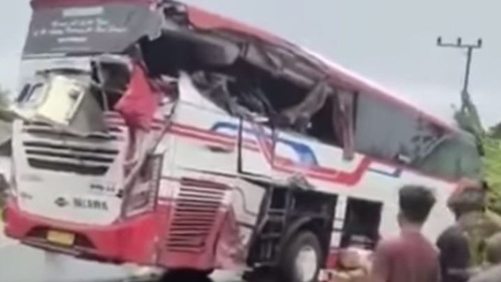 Kecelakaan Maut Bus Borlindo Rute Makassar-Palu di Pasangkayu Sulbar, 4 Orang Tewas, Berawal dari Supir Truk Menyalip di Tikungan